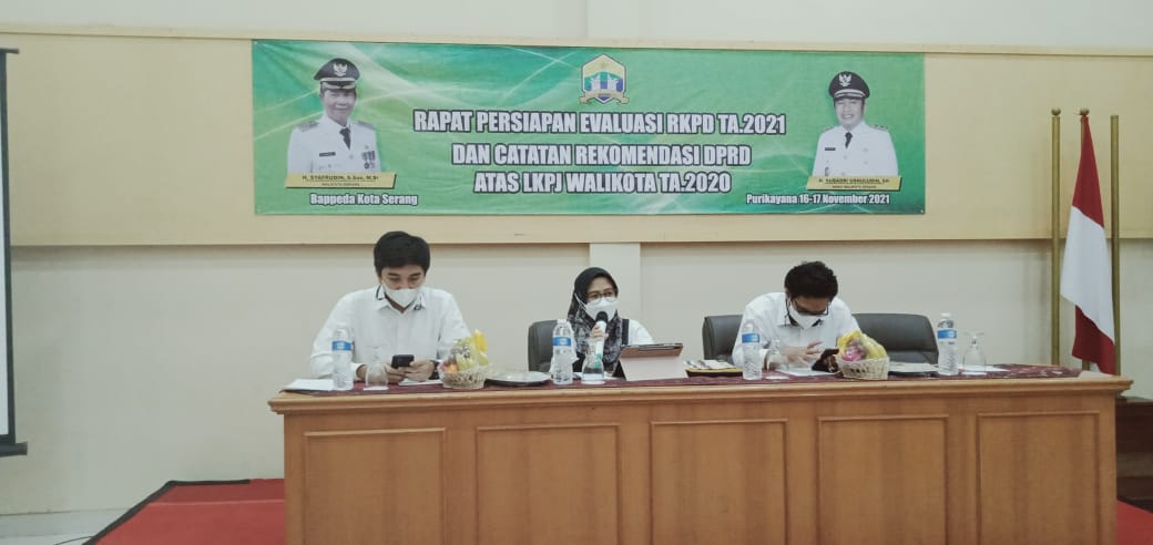 RAPAT PERSIAPAN EVALUASI RKPD TA.2021 DAN CATATAN REKOMENDASI DPRD ATAS LKPJ WALIKOTA TA.2020
