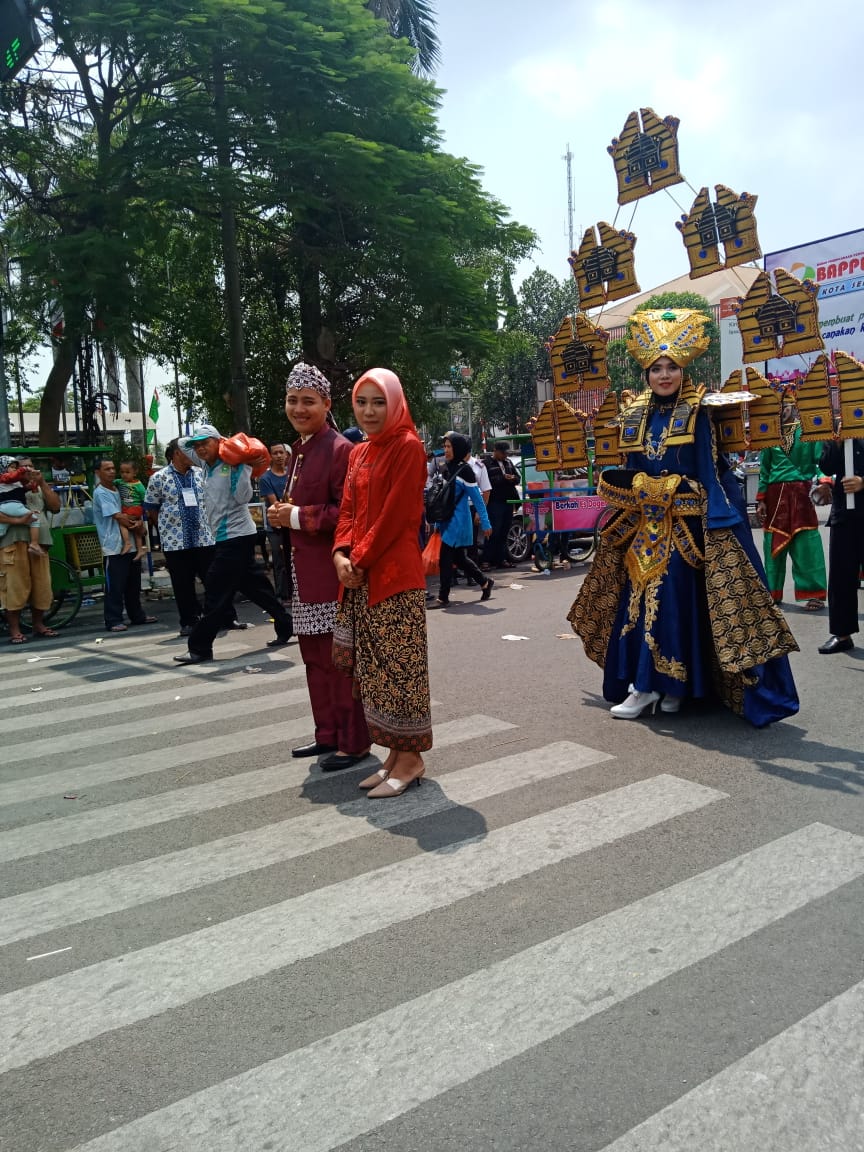 BAPPEDA Kota Serang Menjadi Juara Pertama Pawai Budaya dalam Memperingati HUT Ke-12 Kota Serang