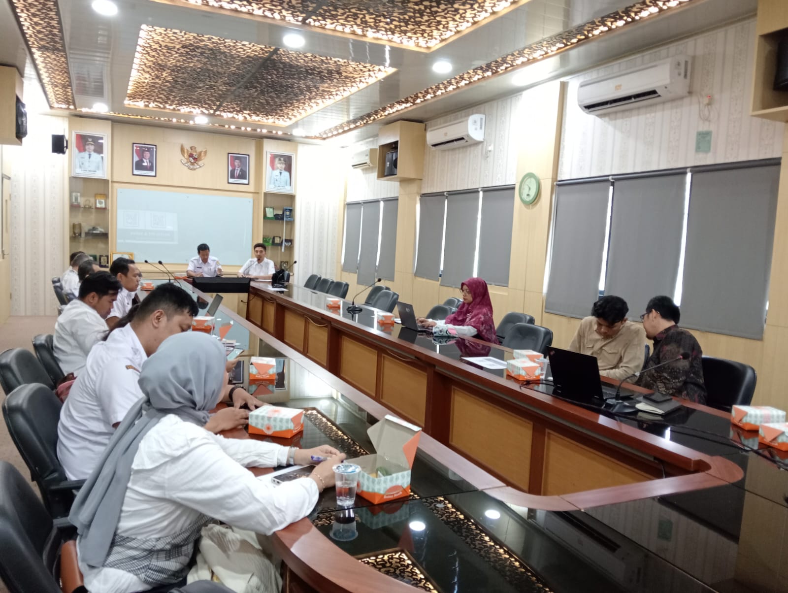 Rapat Laporan Awal Penyusunan Dokumen Kajian Gas Rumah Kaca Kota Serang Tahun 2025
